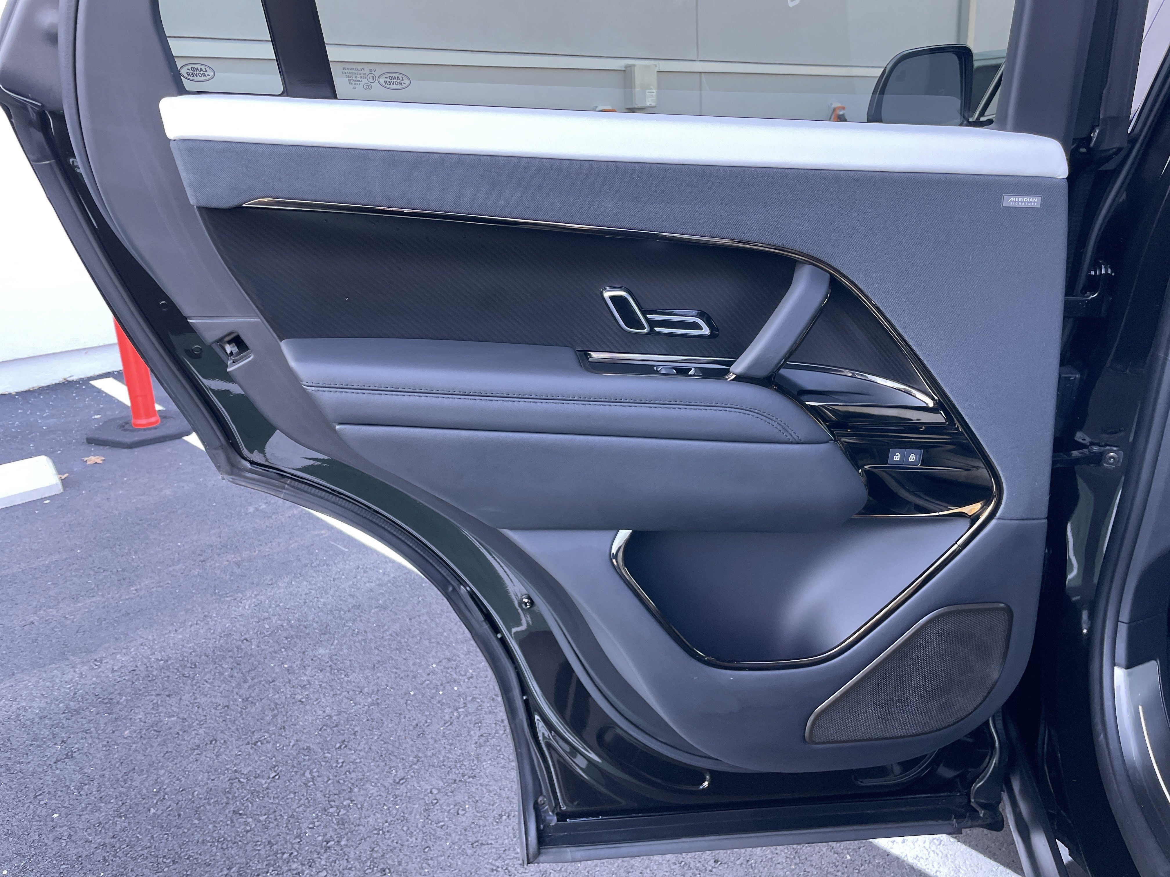 Used 2024 Land Rover Range Rover Sport image 30