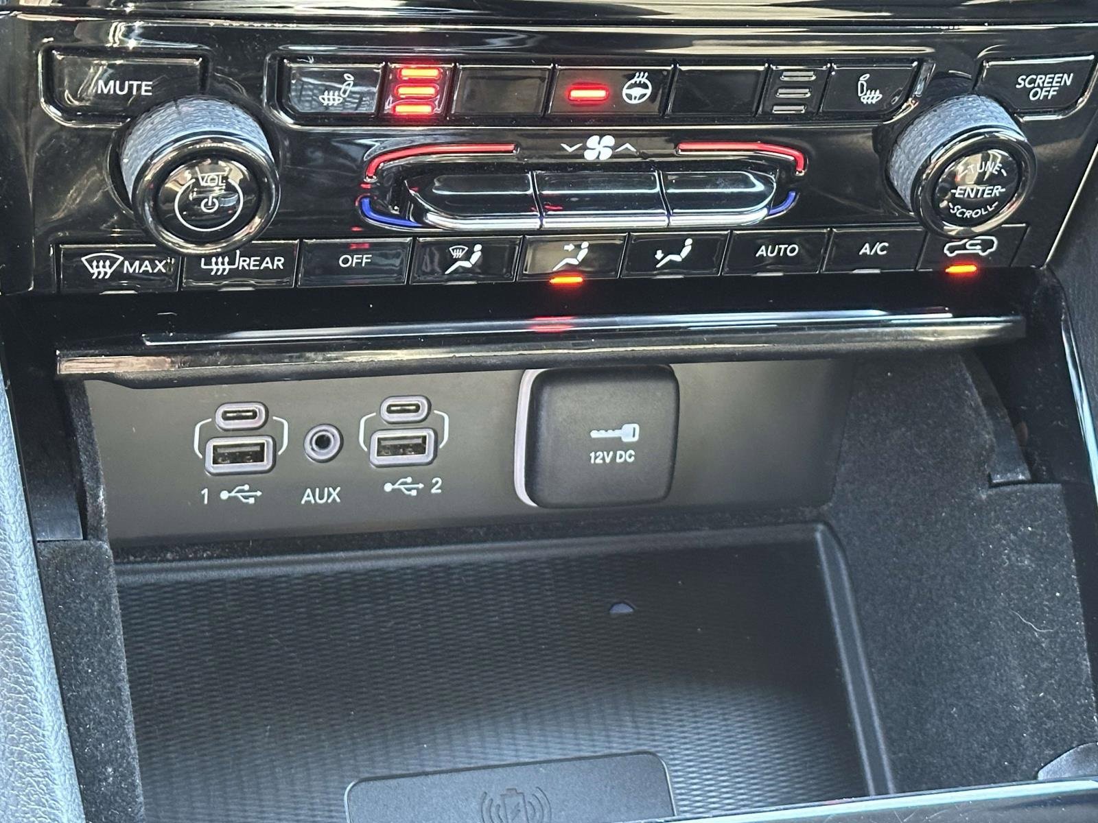 Used 2022 Jeep Grand Cherokee L Laredo image 12