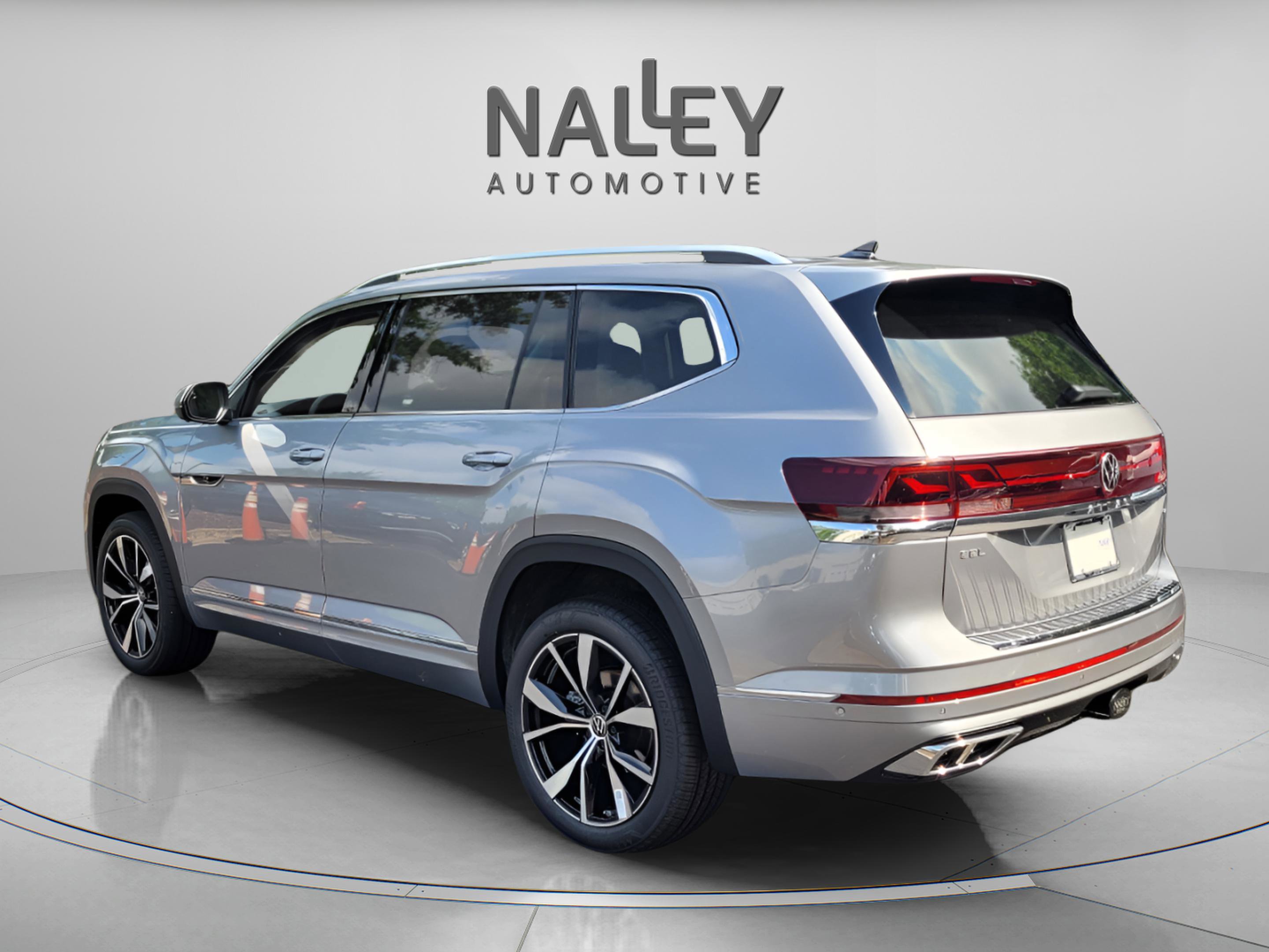 New 2026 Volkswagen Atlas SEL Premium R-Line image 3
