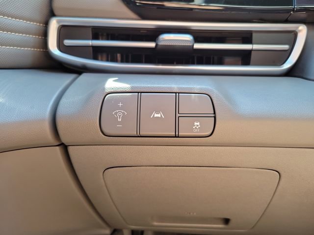 Used 2023 Hyundai Elantra SEL w/ Convenience Package FWD image 29