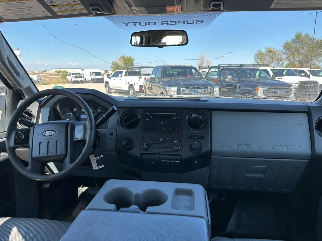 Used 2015 Ford F550 4x4 Crew Cab Super Duty w/ Power Equipment Group image 26