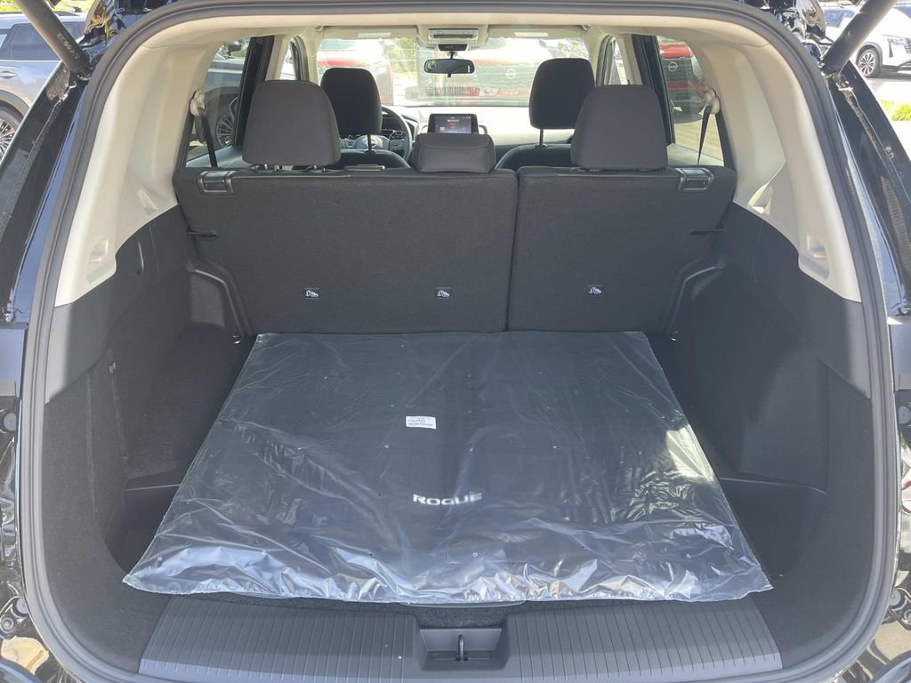 New 2026 Nissan Rogue SV FWD image 12