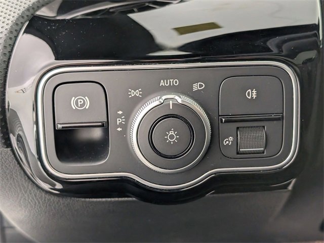 Used 2025 Mercedes-Benz CLA 250 4MATIC image 15