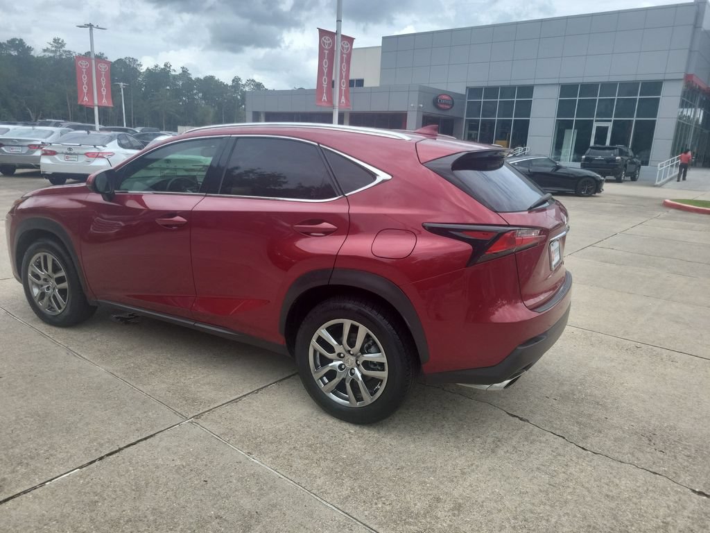 Used 2016 Lexus NX 200t FWD w/ Luxury Package image 3