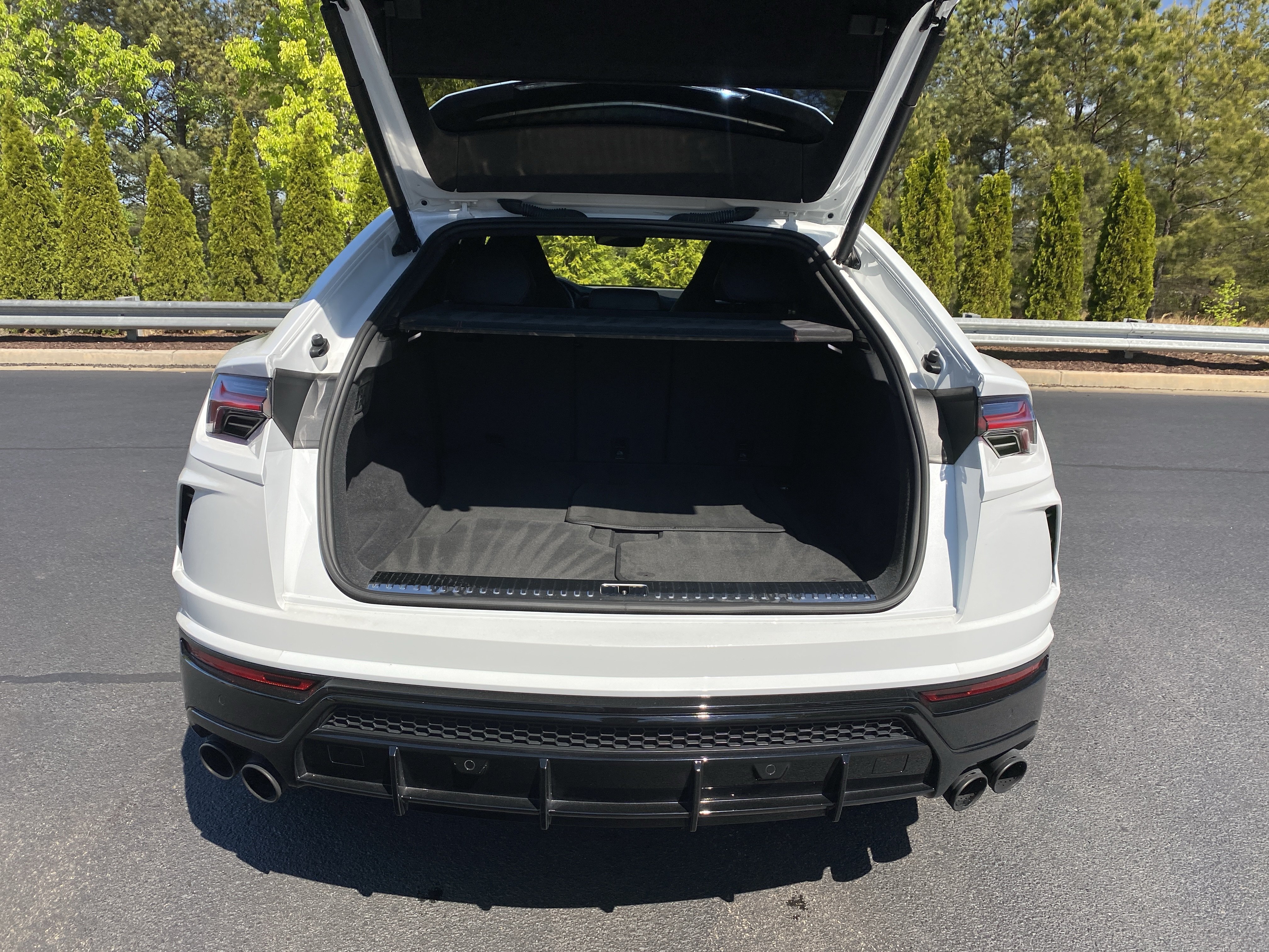 Used 2022 Lamborghini Urus AWD/4WD image 98