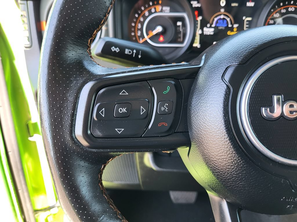 Used 2025 Jeep Gladiator Mojave AWD/4WD image 29