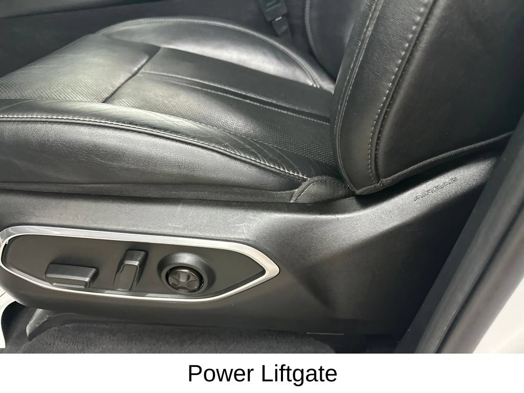 Used 2022 Jeep Wagoneer Series II AWD/4WD image 40
