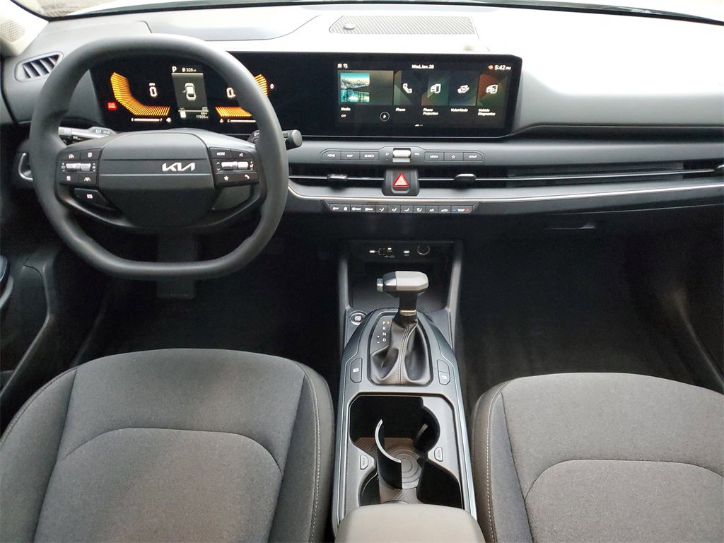Certified 2025 Kia K4 LXS image 9