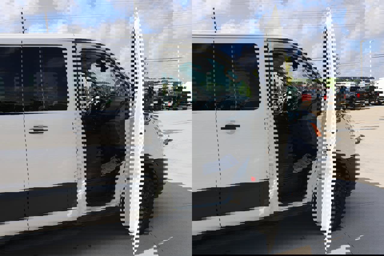 Used 2016 Ford Transit 350 XLT image 14