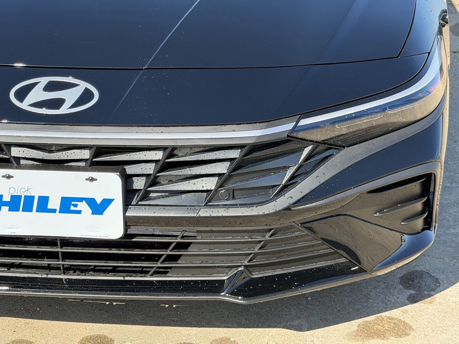 Certified 2026 Hyundai Elantra SE FWD image 9
