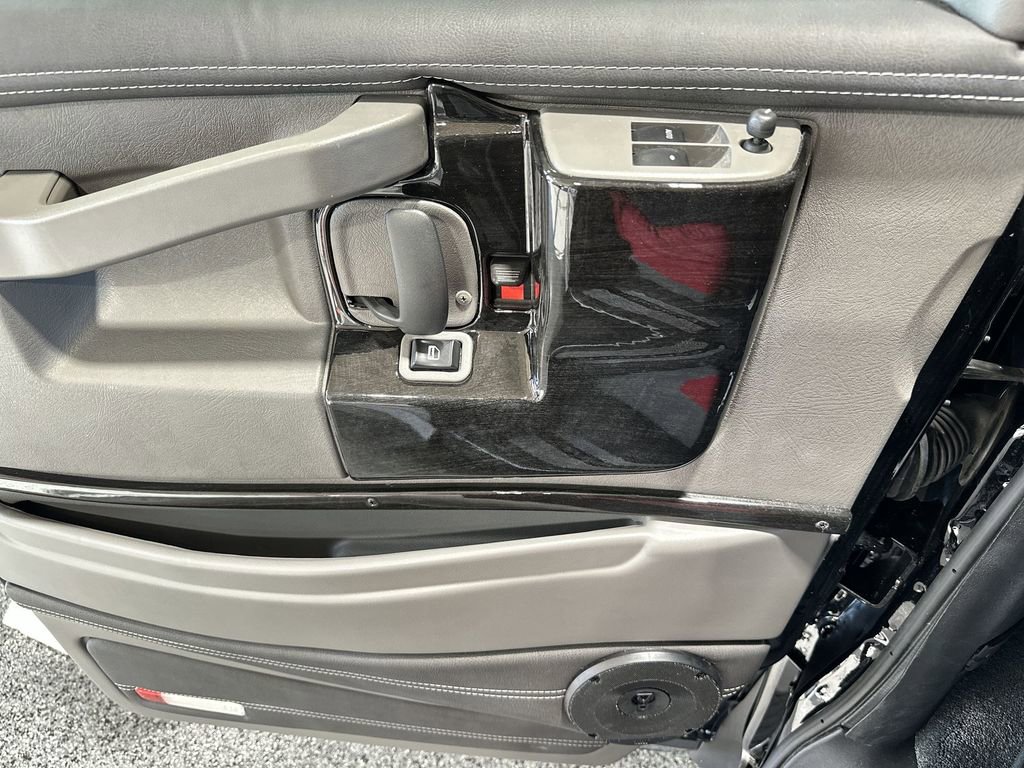 Used 2024 GMC Savana 2500 w/ Driver Convenience Package image 14