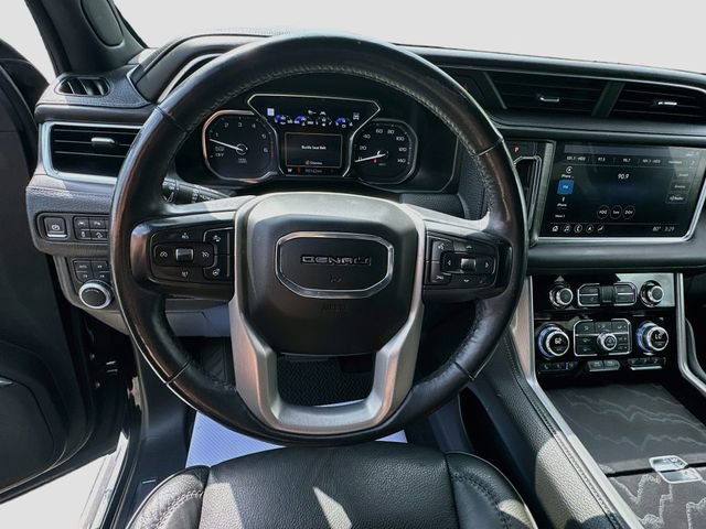 Used 2021 GMC Yukon Denali w/ Denali Premium Package AWD/4WD image 12