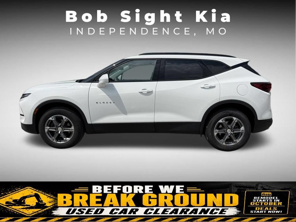 Used 2024 Chevrolet Blazer LT w/ Convenience Package FWD image 6