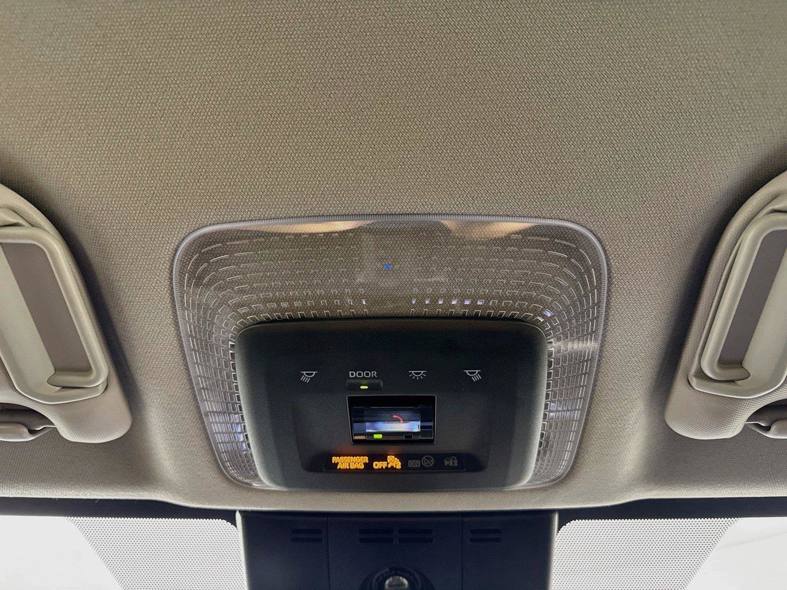 Certified 2025 Toyota Prius LE FWD image 6