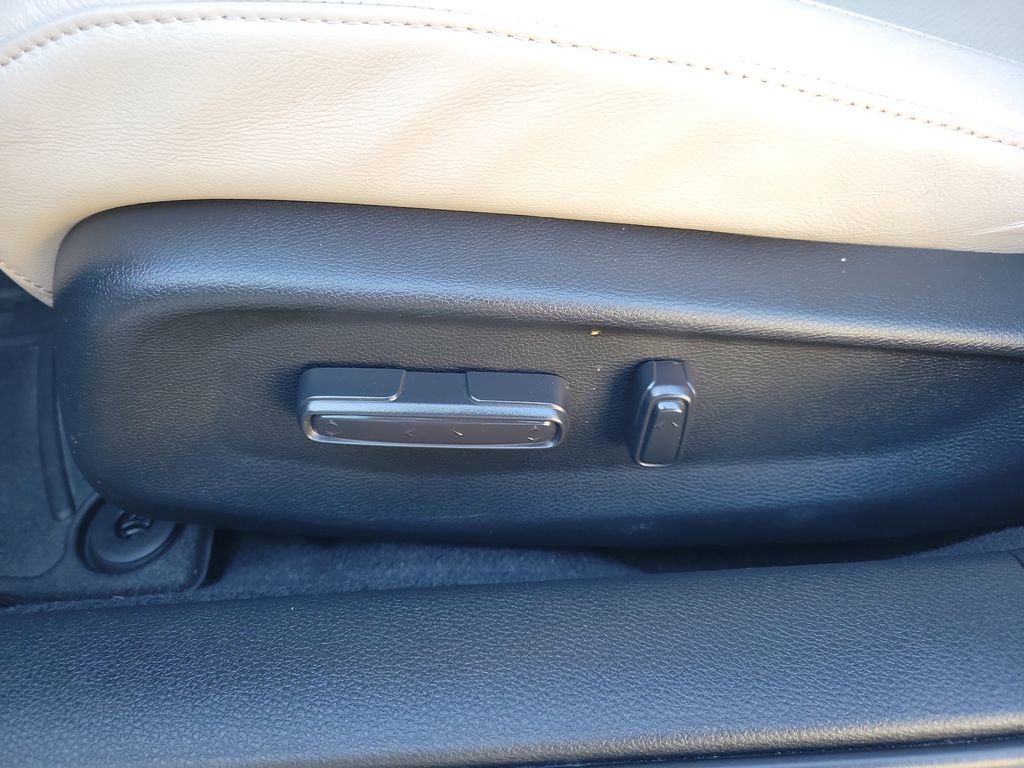 Certified 2021 Honda Insight Touring image 23