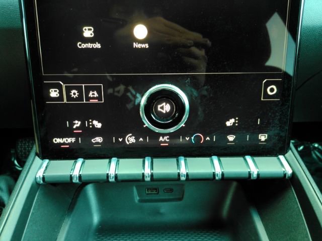 Used 2026 GMC Terrain Elevation image 39