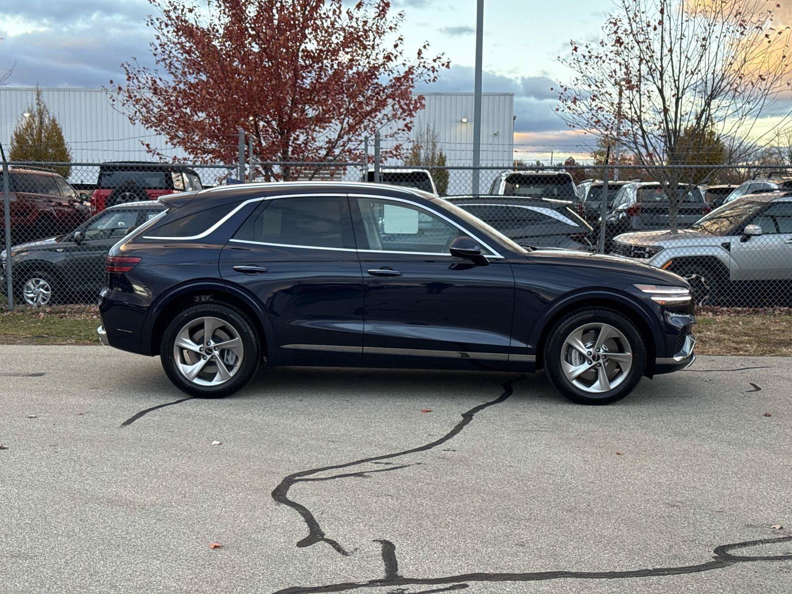 Used 2026 Genesis GV70 2.5T AWD/4WD image 4