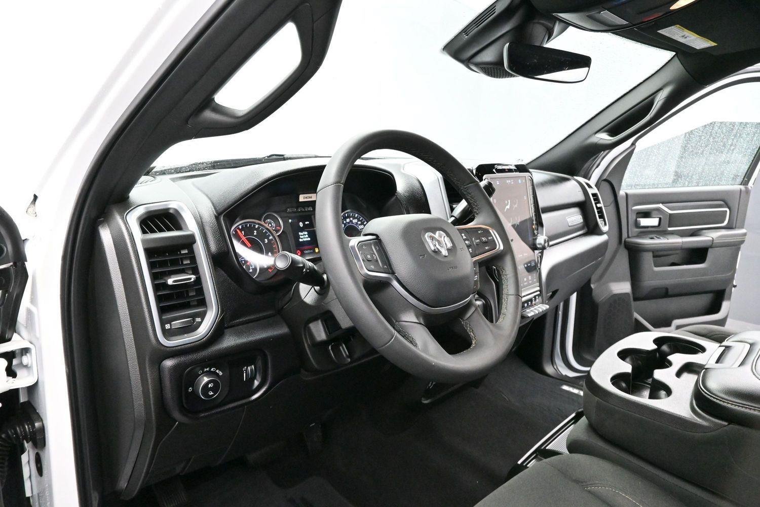 Used 2025 RAM 2500 Big Horn AWD/4WD image 12