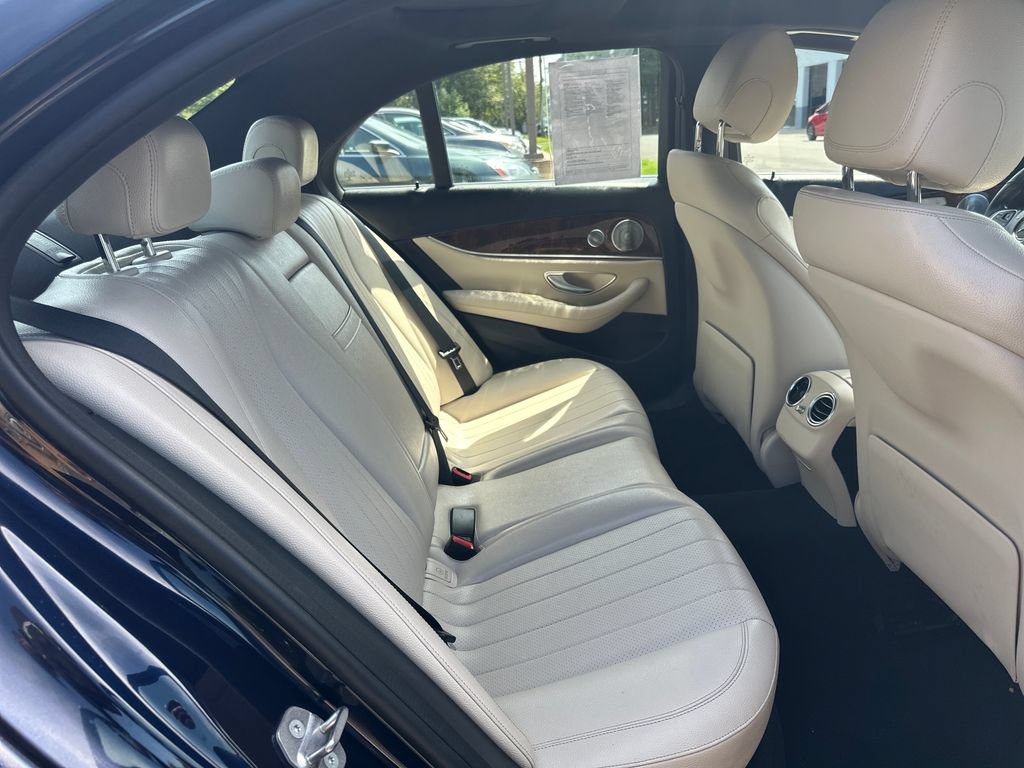 Used 2017 Mercedes-Benz E 300 4MATIC image 24