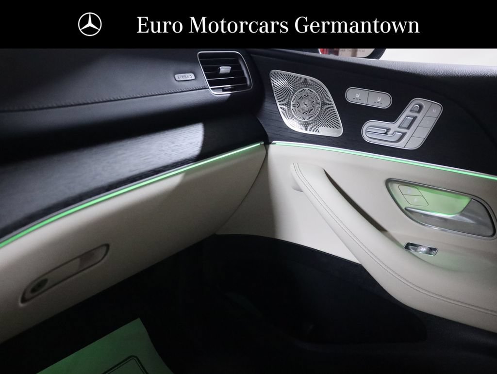 Used 2025 Mercedes-Benz GLS 450 4MATIC w/ AMG Line Exterior image 25