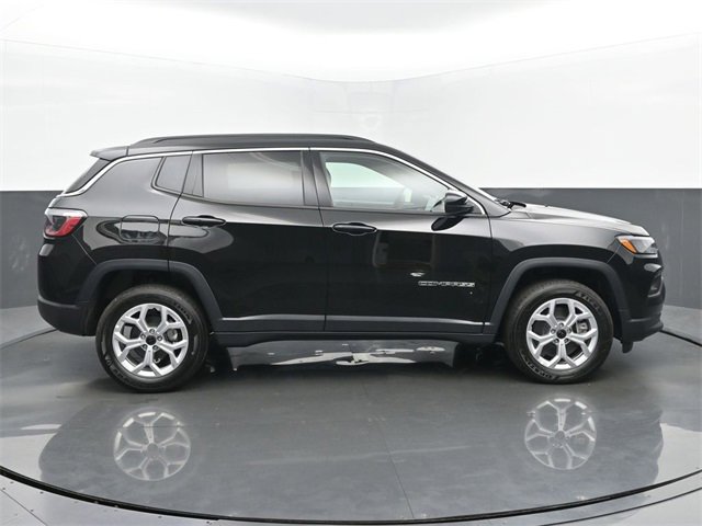 New 2025 Jeep Compass Latitude w/ Sun & Sound Group image 6