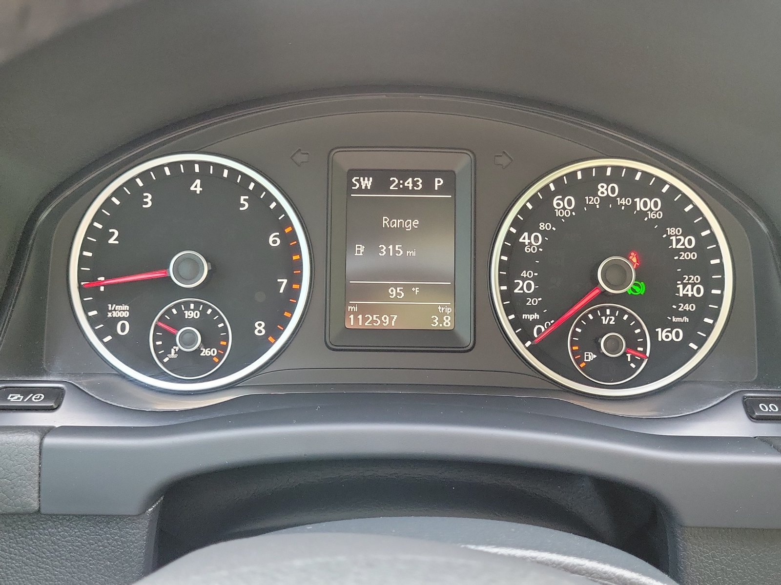 Used 2017 Volkswagen Tiguan SEL FWD image 21