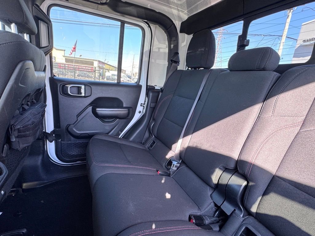 Used 2020 Jeep Gladiator Rubicon image 17