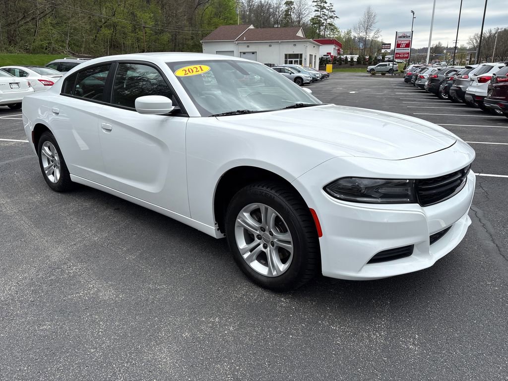 Used 2021 Dodge Charger SXT w/ Leather Interior Group RWD image 7