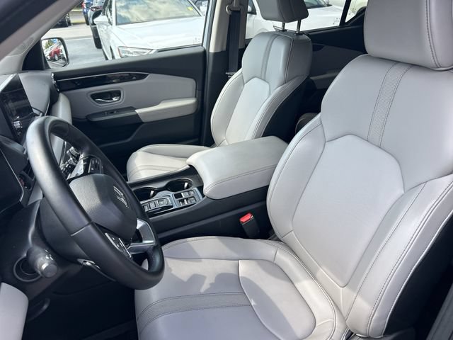 Used 2023 Honda Pilot EX-L image 11