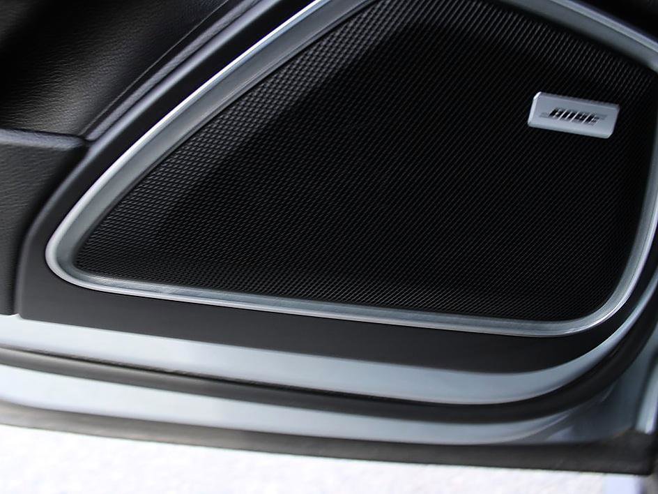 Used 2018 Porsche Panamera 4 AWD/4WD image 15