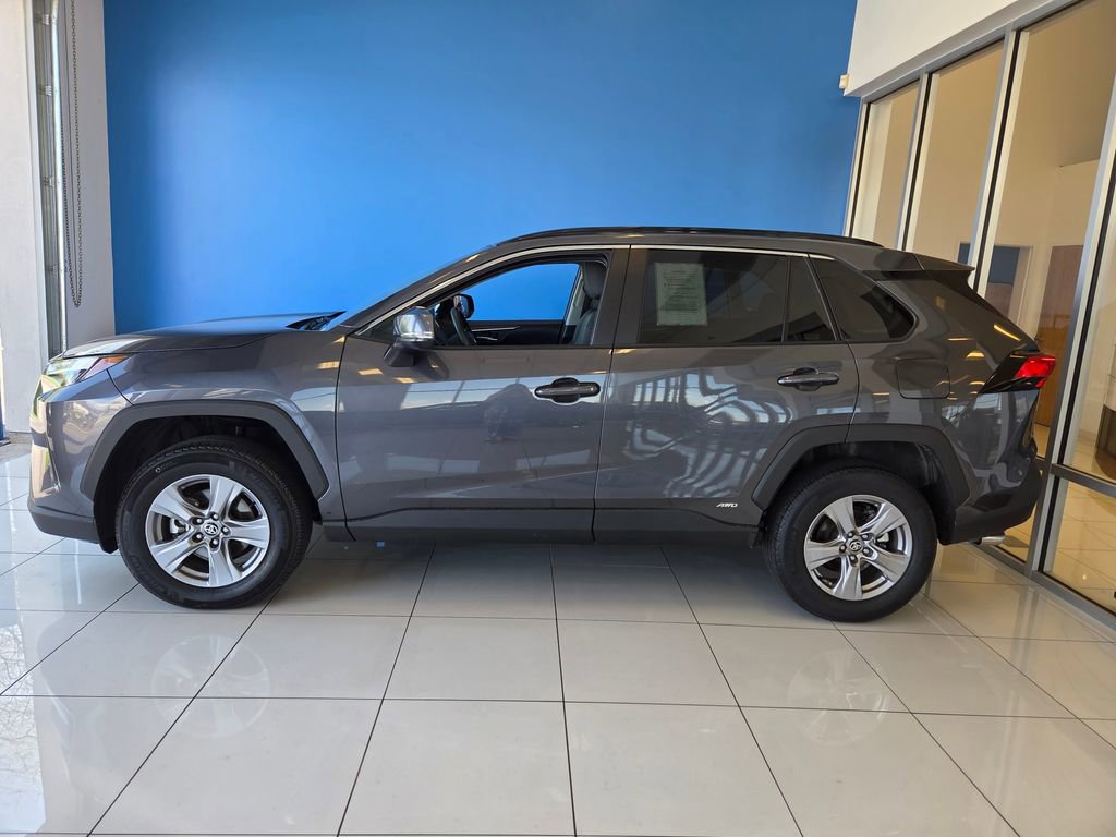 Used 2025 Toyota RAV4 XLE image 4
