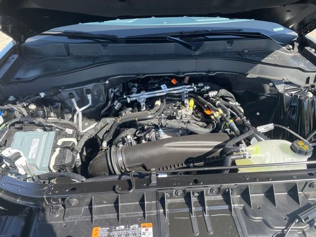 New 2026 Ford Explorer Active w/ Active Comfort Package RWD image 29