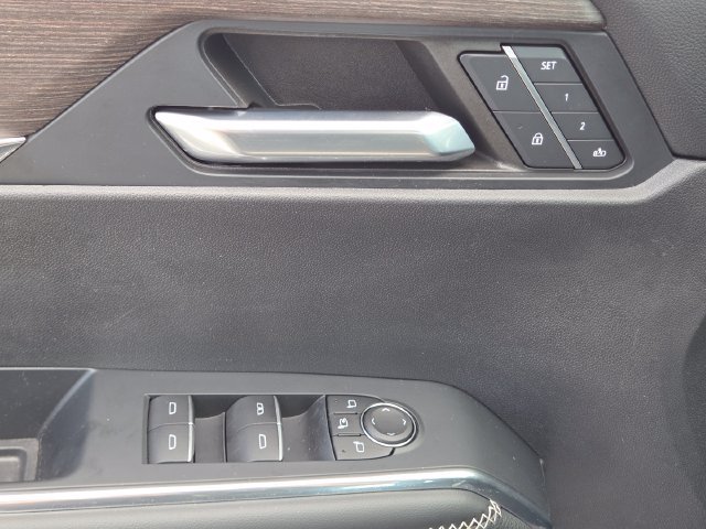 Certified 2024 GMC Acadia Denali w/ LPO, Floor Liner Package AWD/4WD image 30