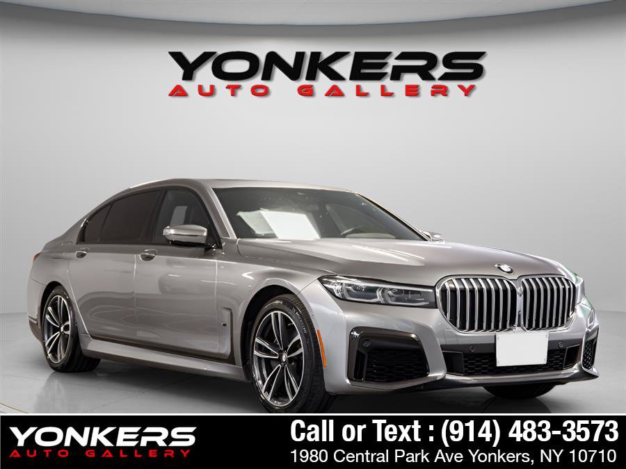 Used 2020 BMW 740i w/ M Sport Package RWD image 12