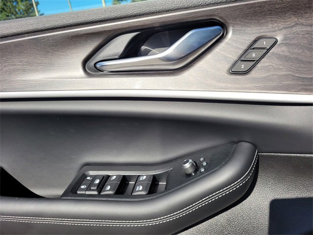 New 2025 Jeep Grand Cherokee Limited w/ Luxury Tech Group II image 23