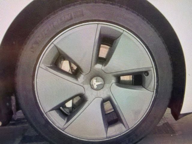 Used 2023 Tesla Model 3 Standard Range RWD image 7