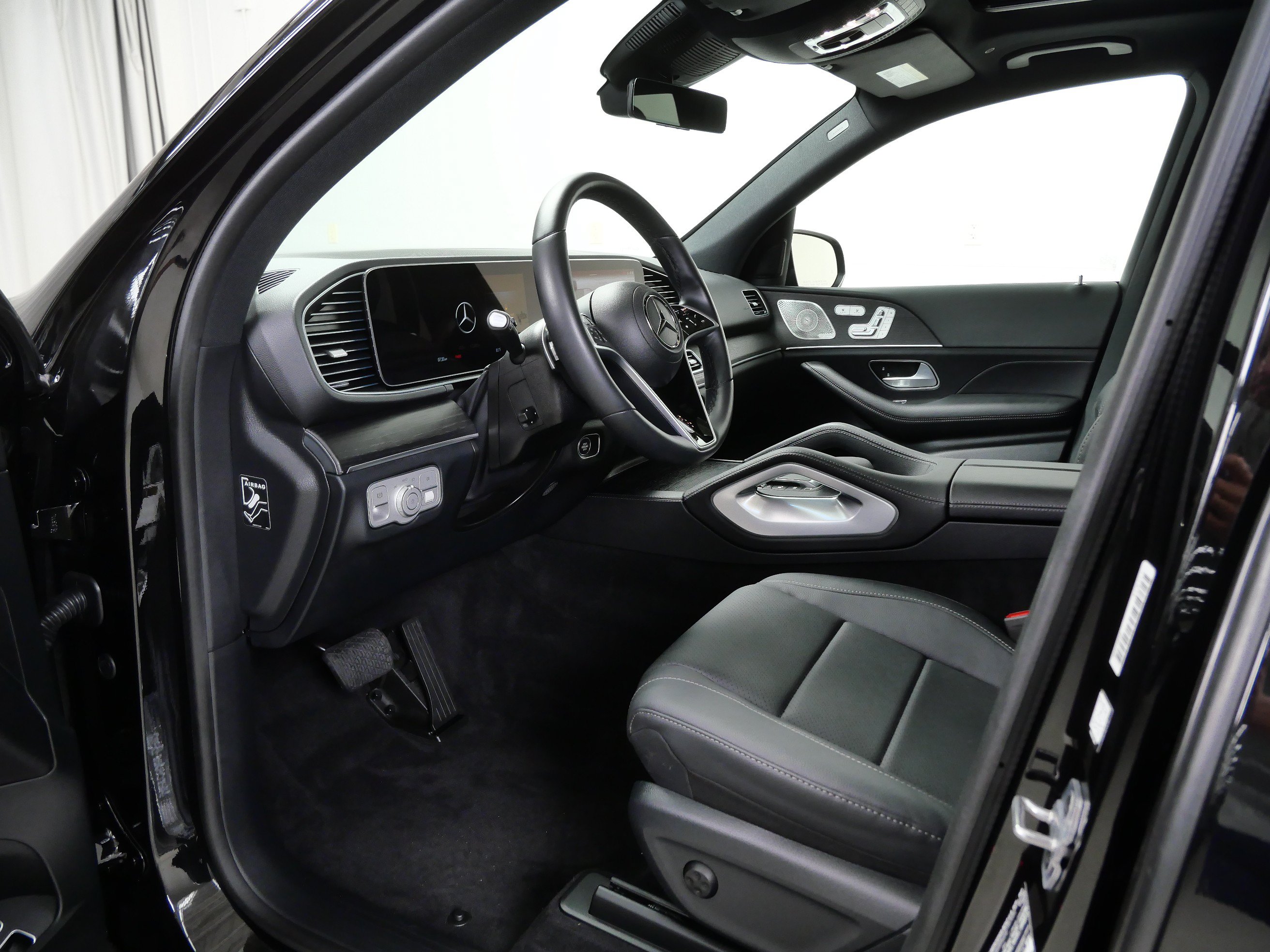 Certified 2026 Mercedes-Benz GLE 450e 4MATIC image 14