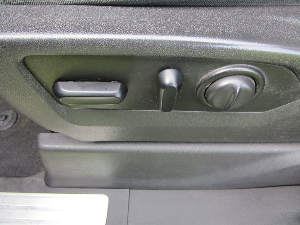 Used 2021 Chevrolet Silverado 1500 LT image 27