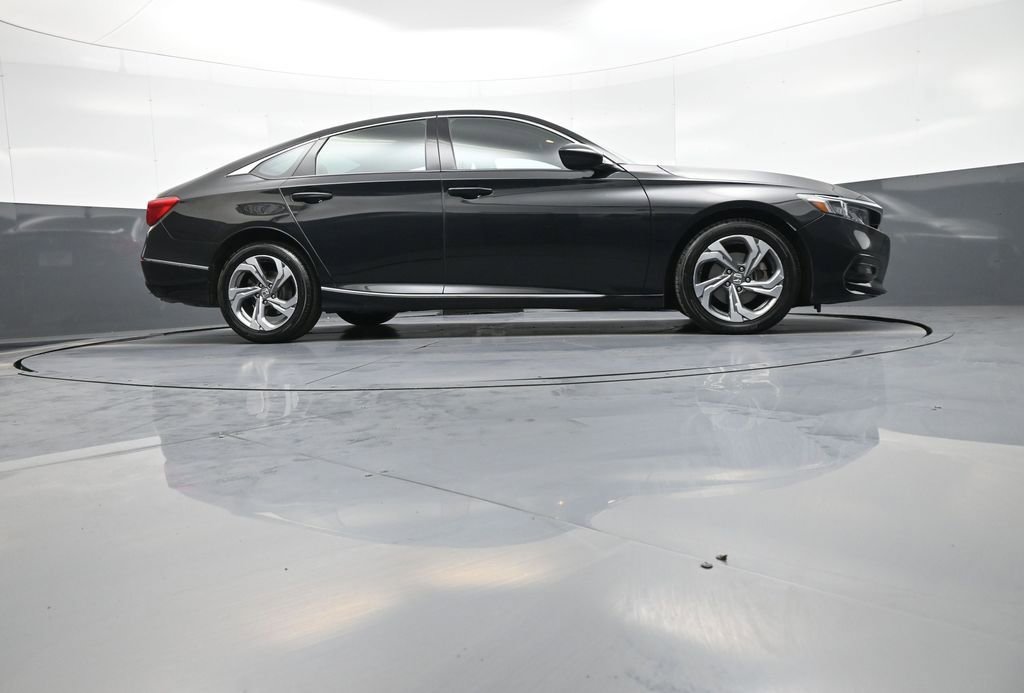 Used 2018 Honda Accord EX image 29