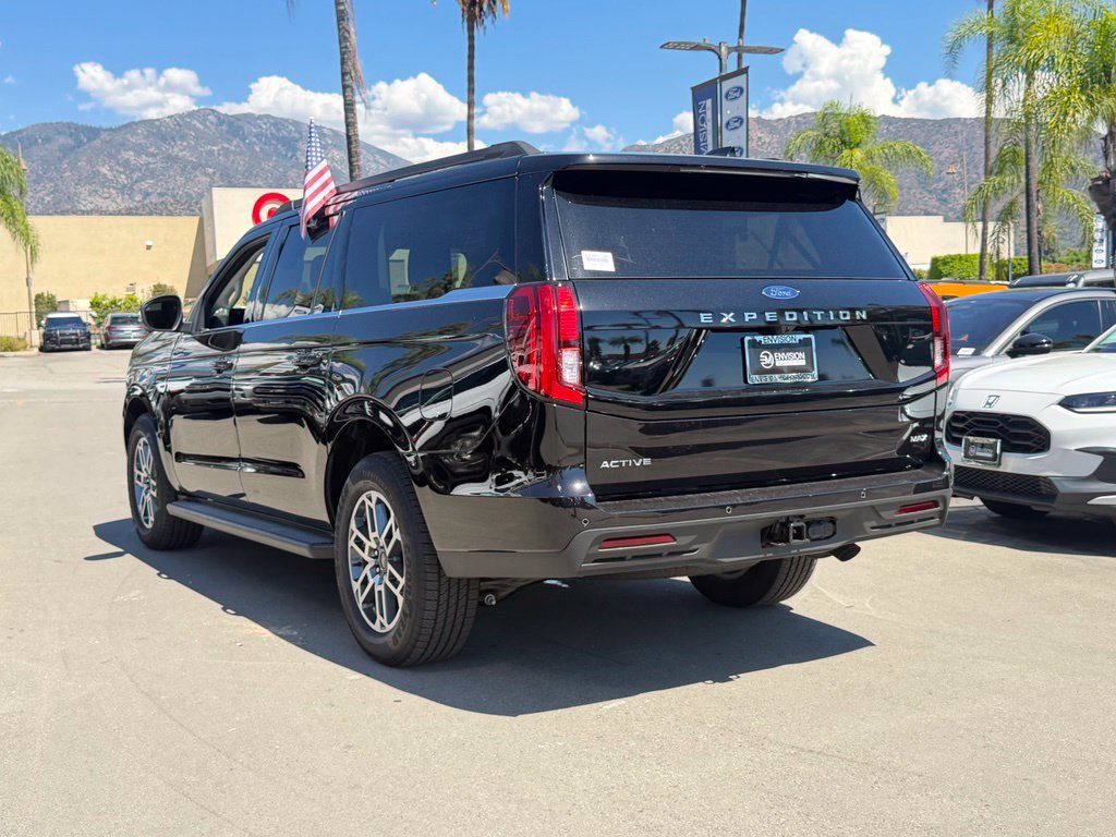 Used 2026 Ford Expedition Max Active RWD image 10