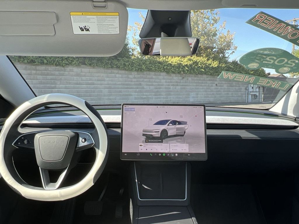 Used 2026 Tesla Model Y Long Range AWD/4WD image 21