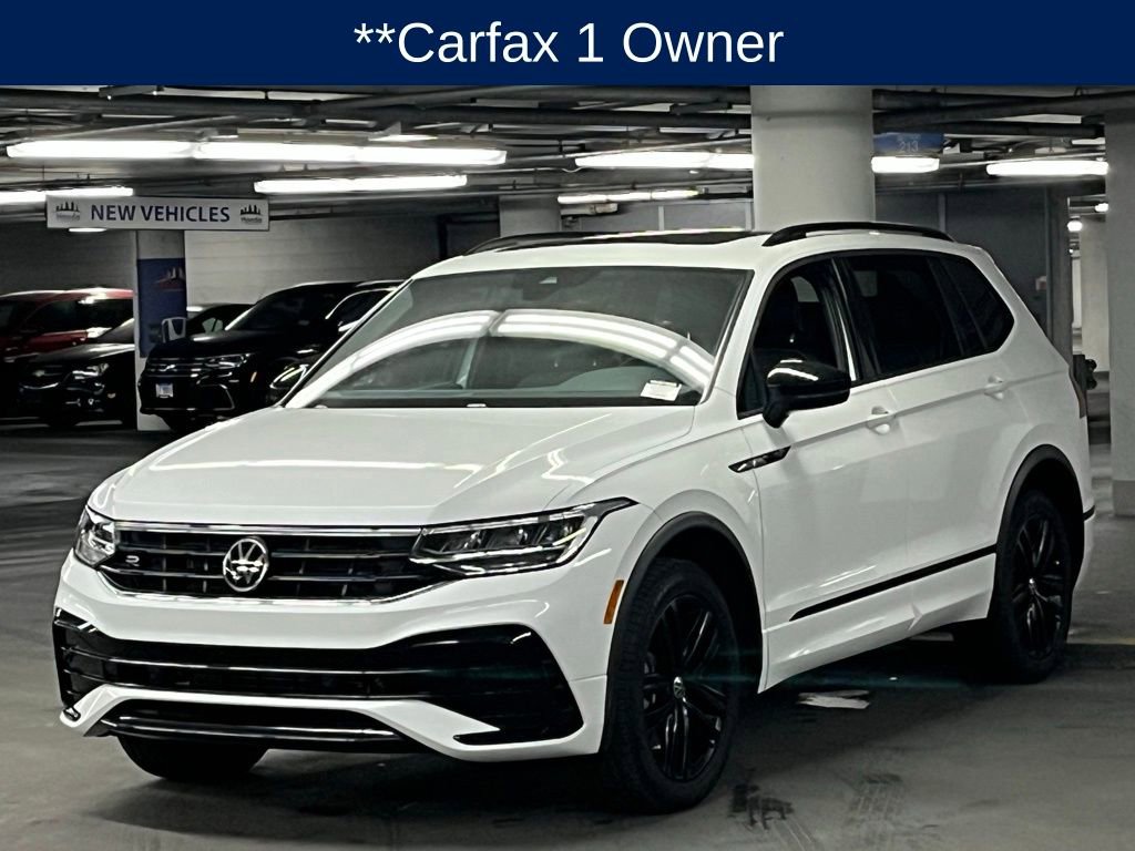 Certified 2022 Volkswagen Tiguan SE R-Line image 3