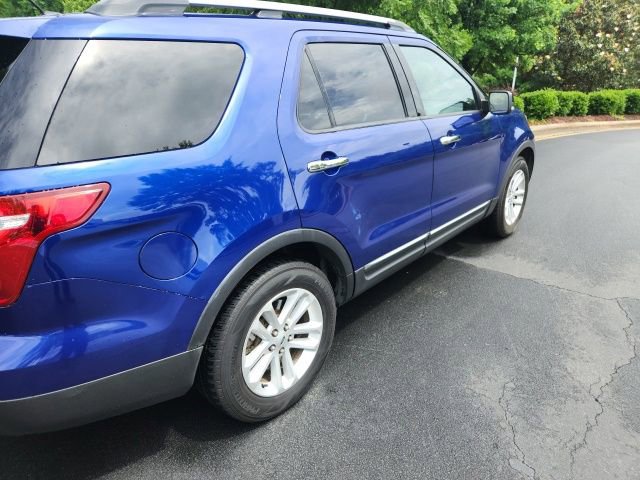 Used 2014 Ford Explorer XLT w/ Equipment Group 202A FWD image 8
