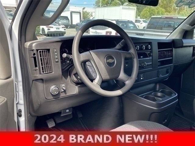 Used 2024 Chevrolet Express 2500 w/ Driver Convenience Package image 18