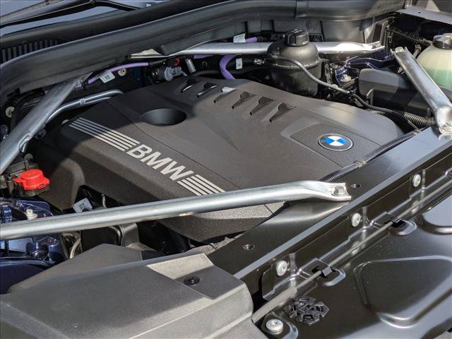 Used 2026 BMW X5 xDrive40i w/ M Sport Package AWD/4WD image 18