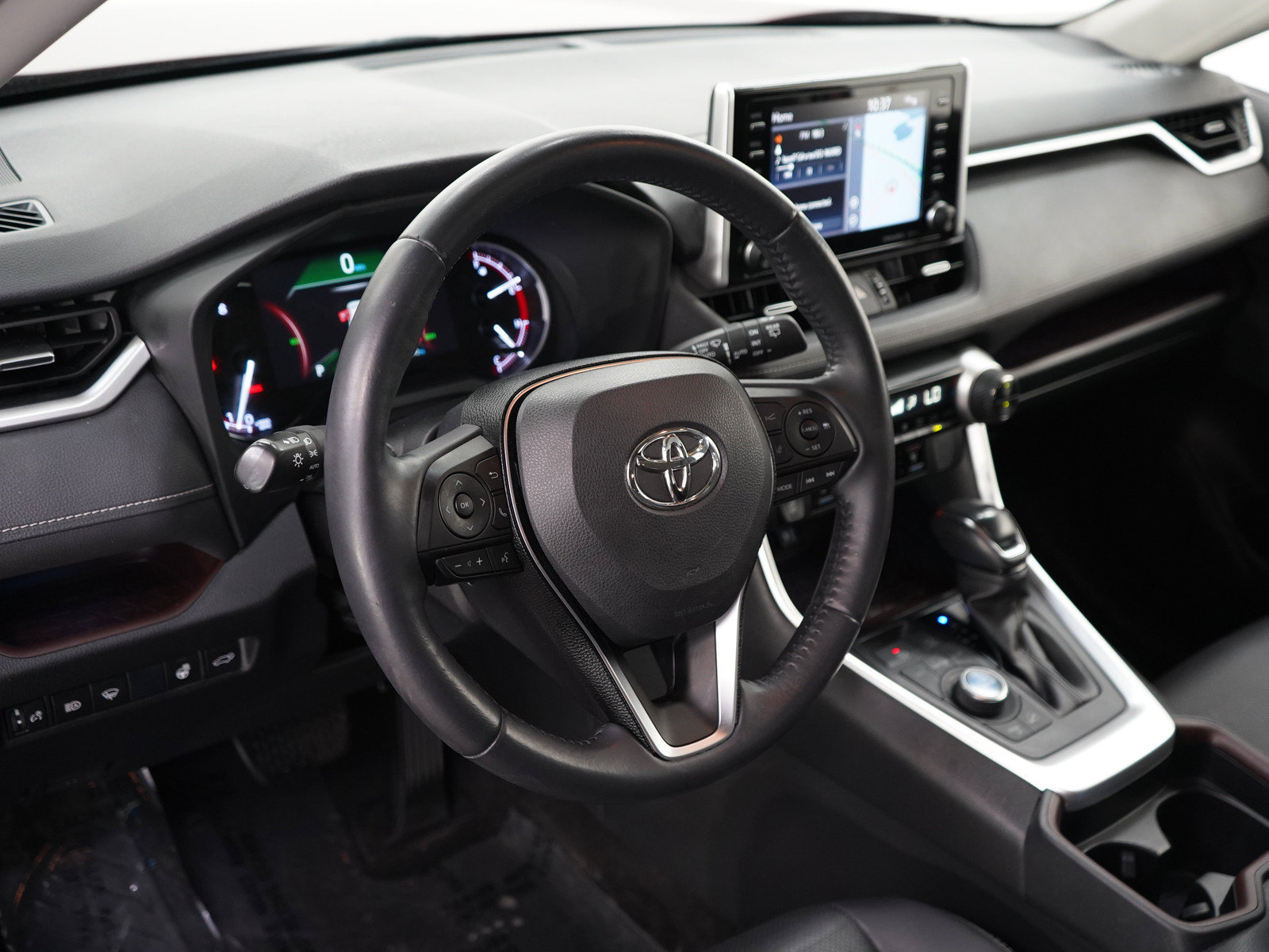 Used 2019 Toyota RAV4 Limited w/ Cold Weather Package AWD/4WD image 21