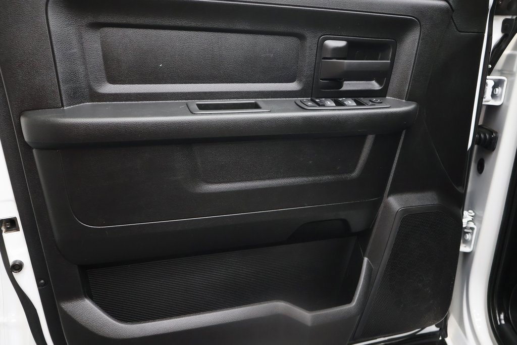 Used 2022 RAM 3500 Tradesman w/ Chrome Appearance Group image 16