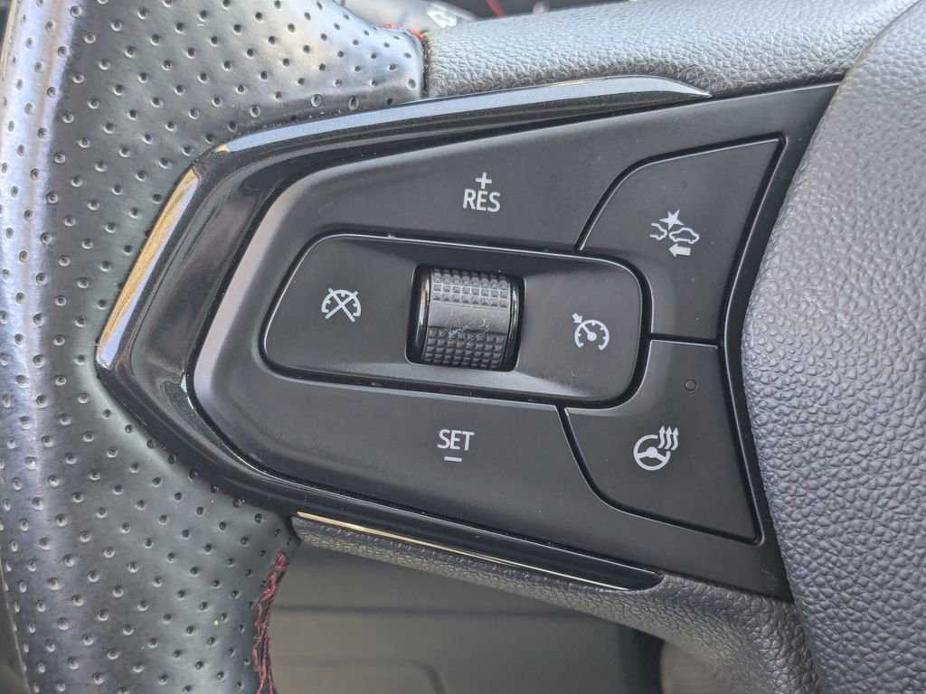 Used 2024 Chevrolet Trax RS w/ Driver Confidence Package image 11