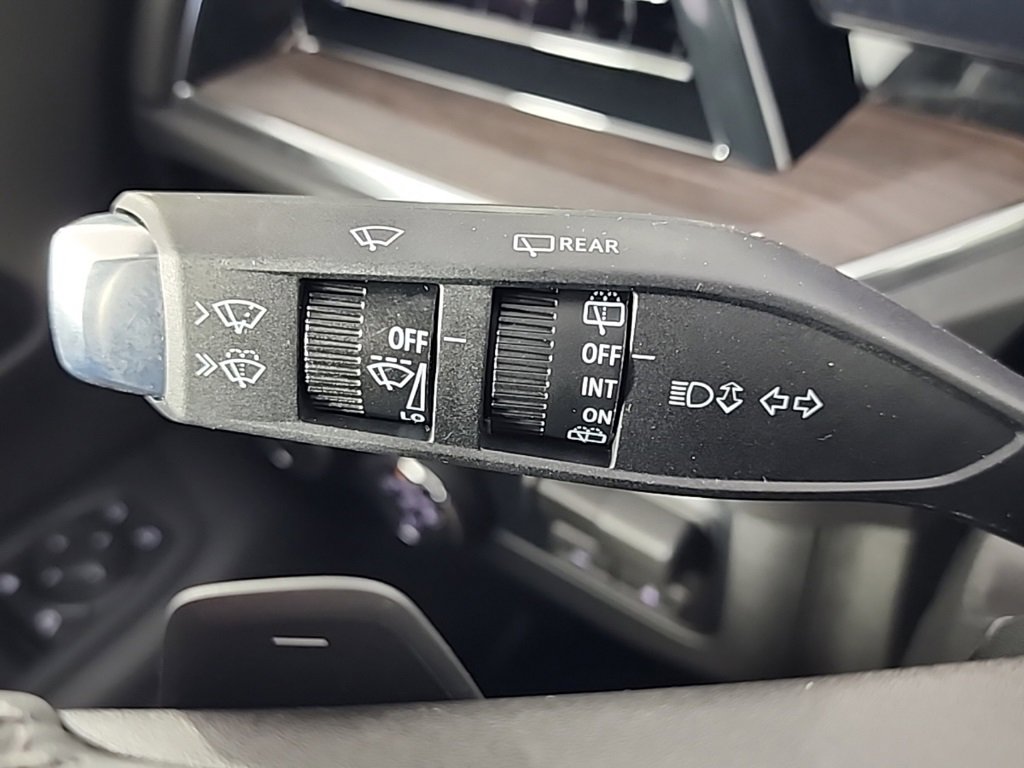 New 2026 Chevrolet Suburban Z71 w/ Comfort Package image 40