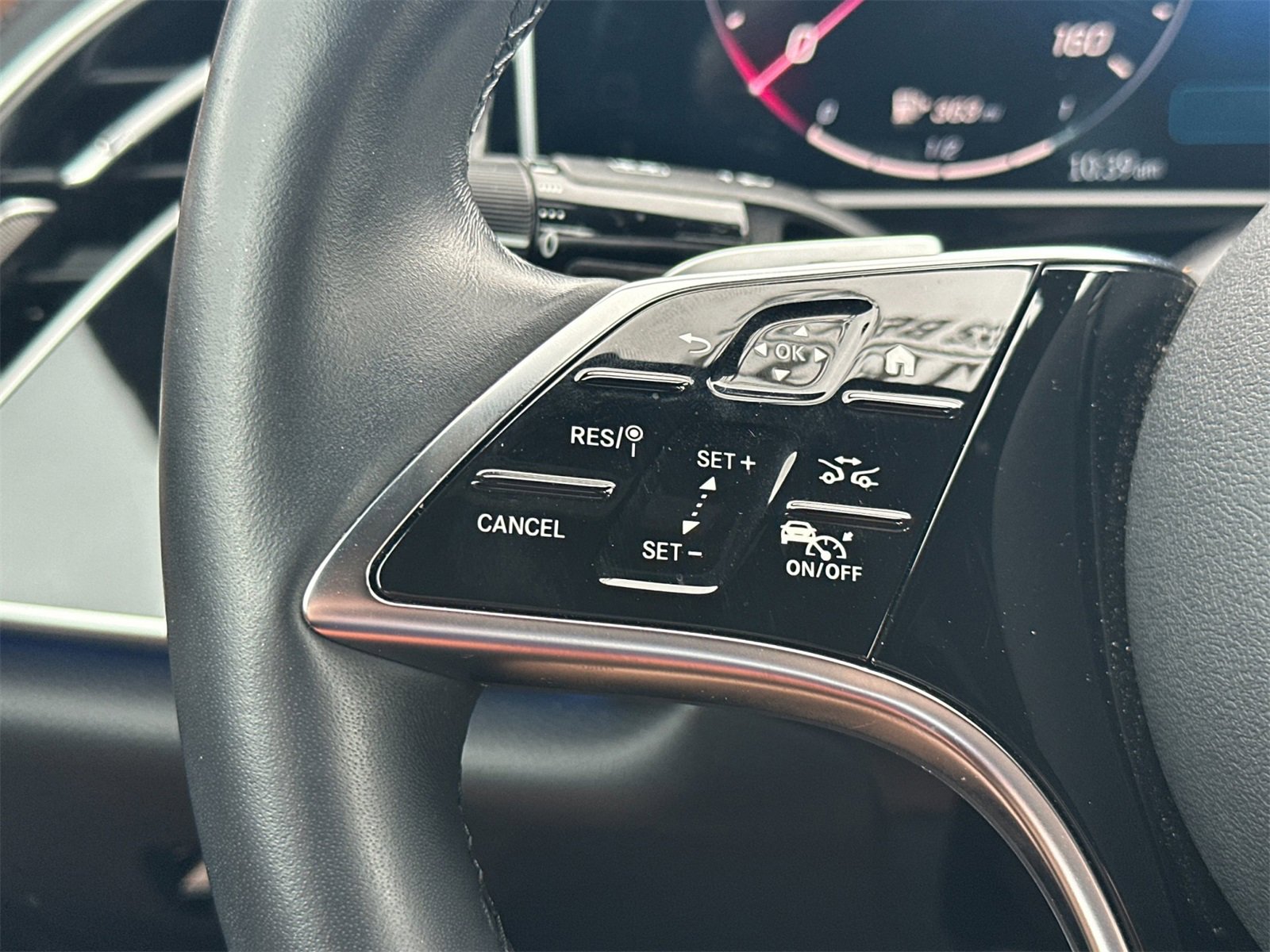 Certified 2025 Mercedes-Benz E 350 4MATIC Sedan image 27